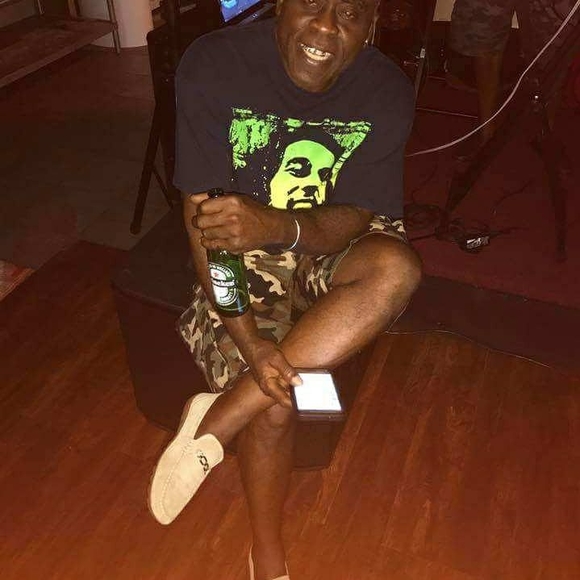 Meet your Posher, Irvin - Picture 1 of 1